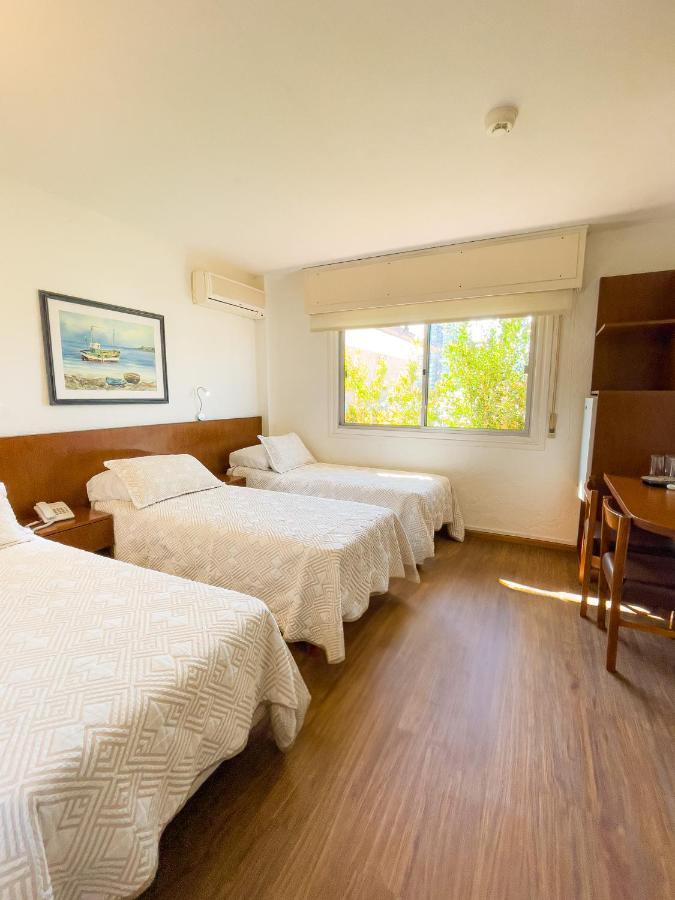 Ajax Hotel